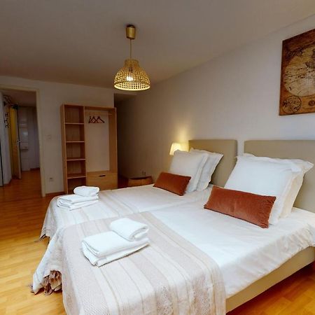 Duplex Des Dominicains - 1 Parking Gratuit - Hypercentre 6 Personnes Appartement Colmar Buitenkant foto
